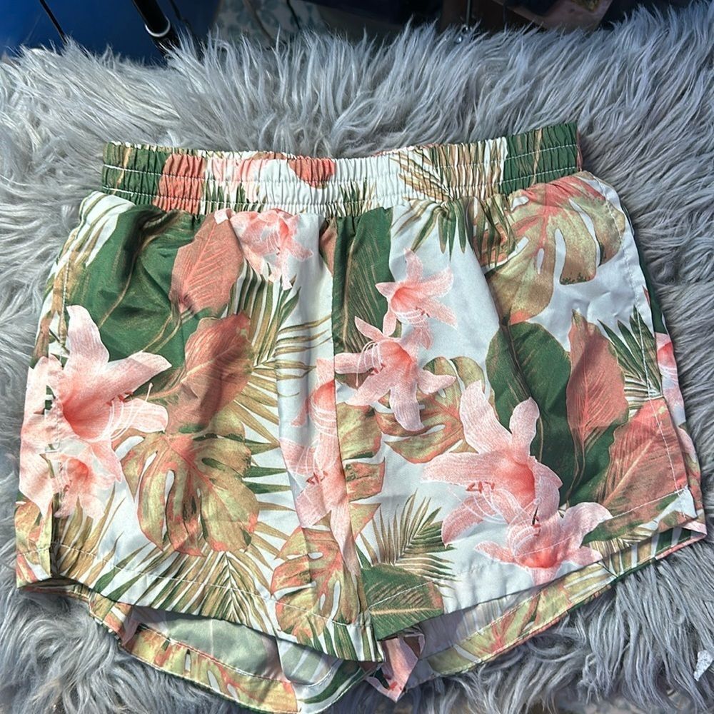 Old Navy Active Floral Drawstring Shorts Girls Size XL 14-16 Athletic Casual